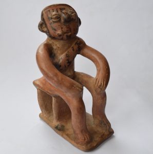 Pre columbian Coca Chewer figure Charci Narino Colombia Ecuador