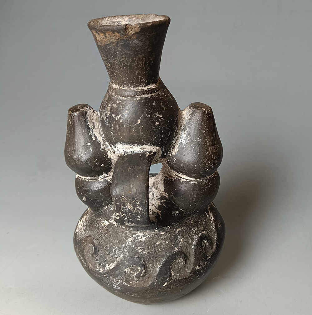 Chimu Vessel Pre Columbian rare style sea Fungi 12-14th century AD - Image 2